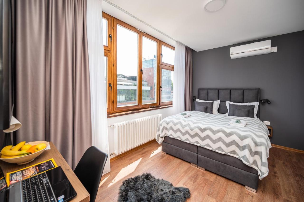 Modern And Bright Apartments - Main Street Sarajevo Ngoại thất bức ảnh