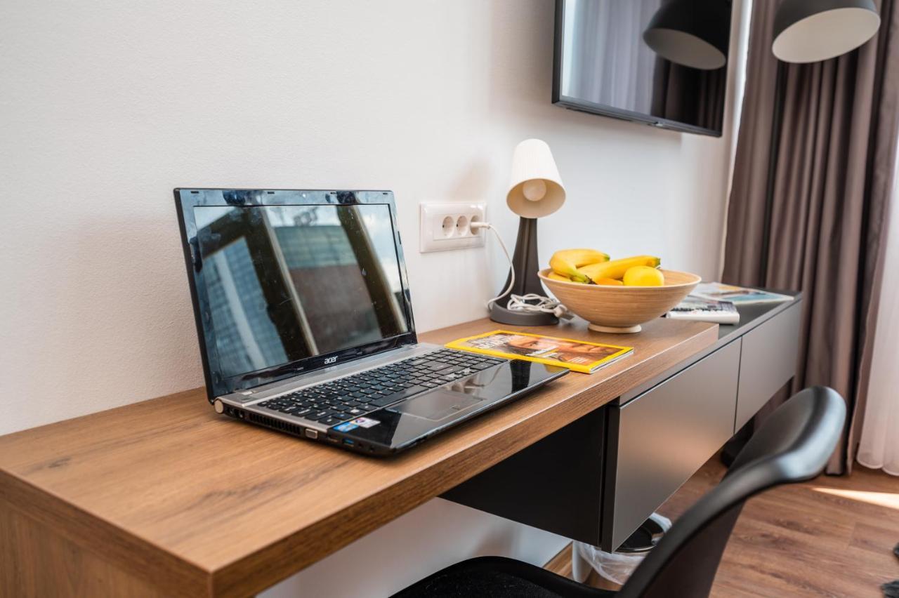 Modern And Bright Apartments - Main Street Sarajevo Ngoại thất bức ảnh