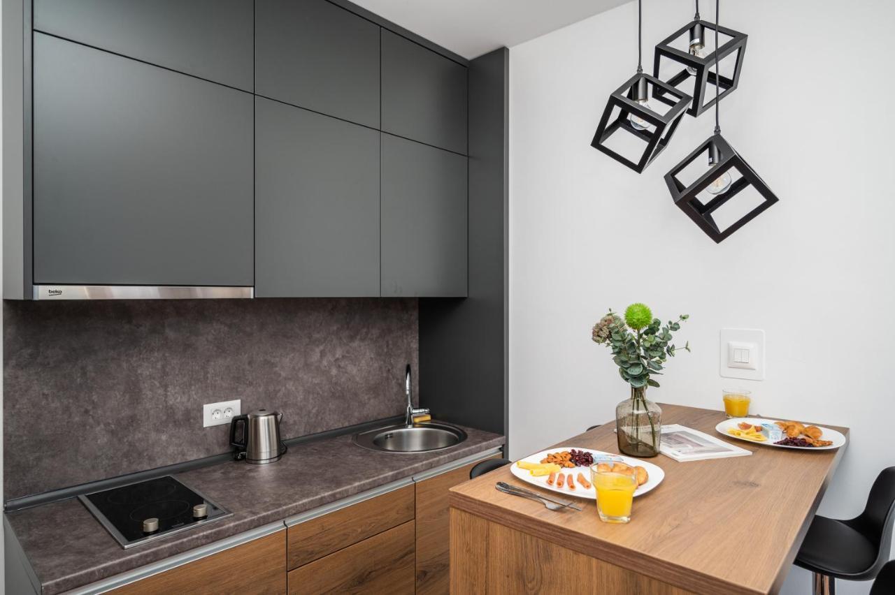 Modern And Bright Apartments - Main Street Sarajevo Ngoại thất bức ảnh
