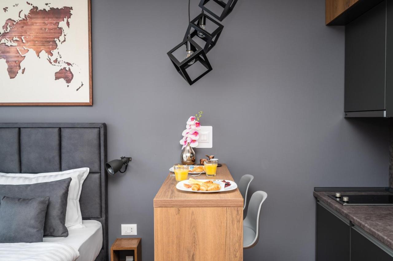 Modern And Bright Apartments - Main Street Sarajevo Ngoại thất bức ảnh